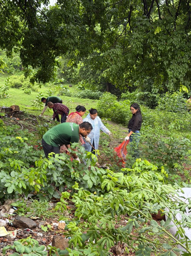 Community Volunteers Forest Cleanup Drive